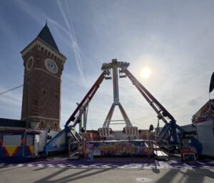 manège balancier Mega Swing